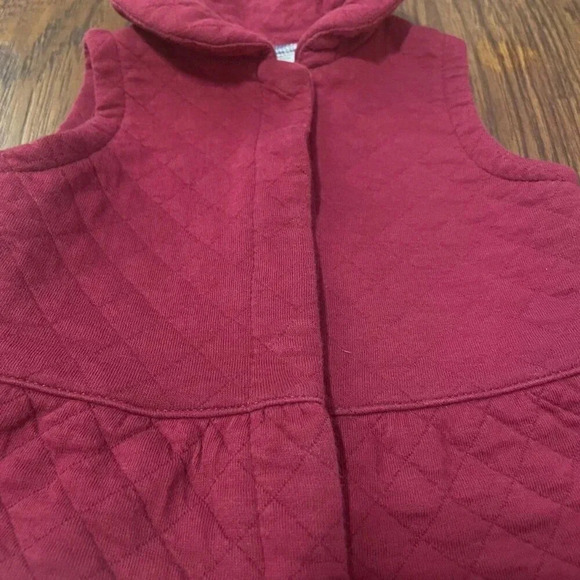 6 Months Maroon Quilted Vest - Picture 3 of 4